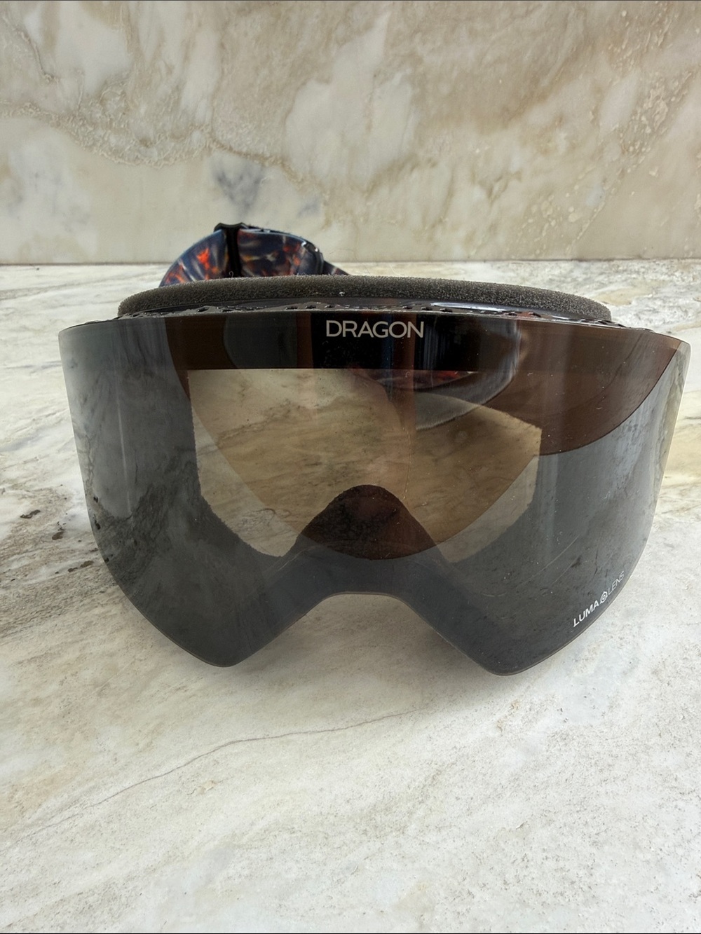 Dragon Luma Snow Goggles in Smoke Lens